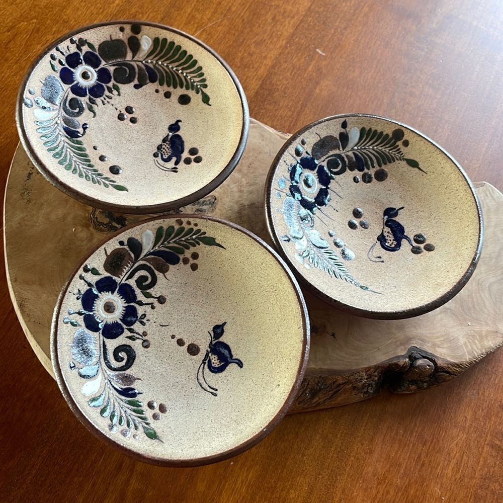 Set of 3 Netzi Mexico Pottery Small Plates / Wall Decor